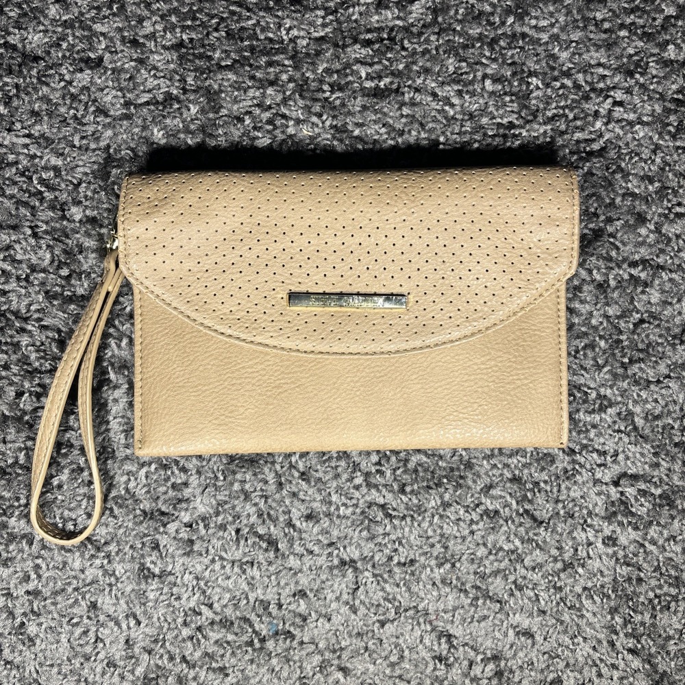 Steve Madden Wristlet Fold Over Snap Closure Tan Purse Clutch
